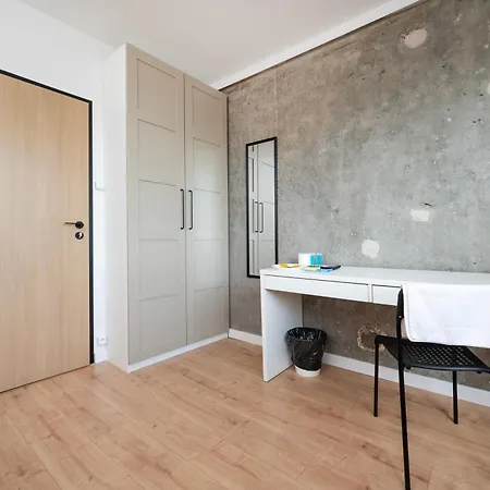 Appartamento Lermontowa Comfort By Bookinghost
